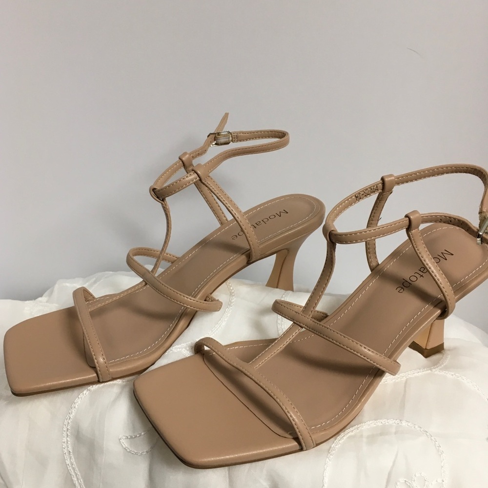 Modotope Nude Strappy Square Toe Heels - Women